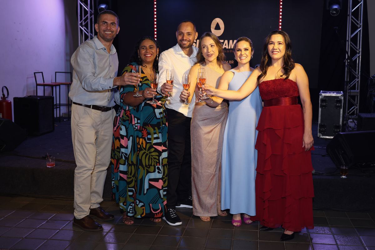 Sindafa-MG disponibiliza galeria de fotos do baile de 10 anos de fundação